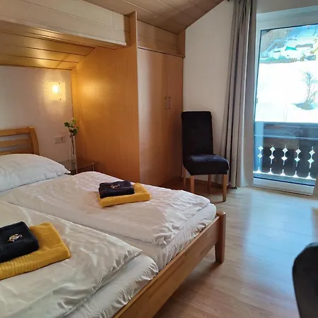 Vendégház Almhof 3*