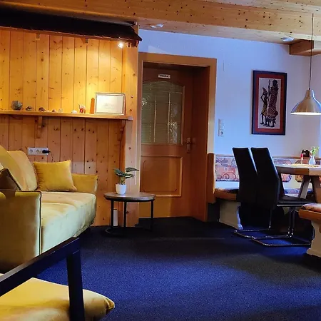 Πανσιόν Almhof 3*