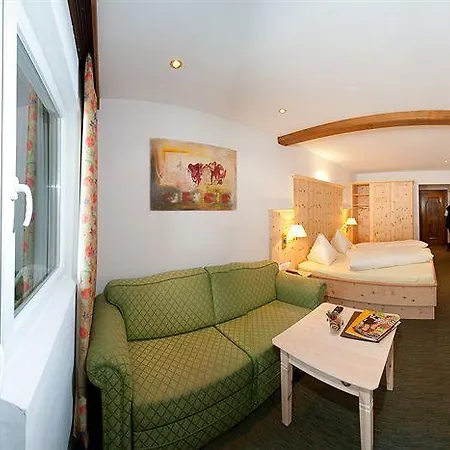 Πανσιόν Almhof