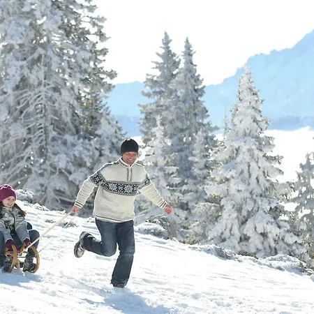 Πανσιόν Almhof 3*