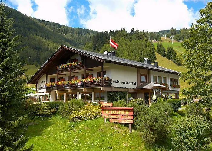 Almhof ゲストハウス 3*